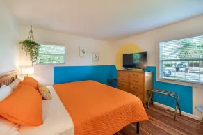 A warm, family-friendly mid-century home with thoughtful touches, fast WiFi, and easy access to Disneyland and Orange County’s top attractions. - Image 5
