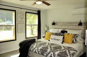 Getaway1: king Bed,Minutes from Greenbrier Bike Trail and River; Pet Friendly - Image 4