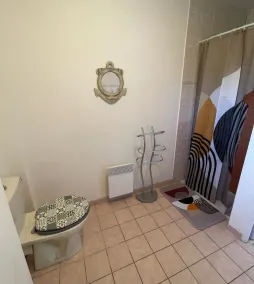 Single Storey house, two bedrooms, GR34, TV, WIFI, sea peach - Image 3