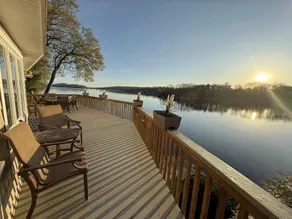 Worth Every Step to Lake's Edge Direct Lakefront-Private Docks, Fire Pit, EV Chg - Image 5