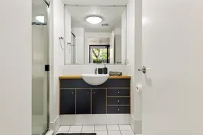 Resort Living < 10mins CBD ~ 2Bed / 2Bath / 1Car - Image 4