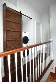 Modern 2 Bedroom Home with Spacious Yard - Image 2