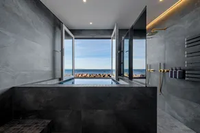 Bay View Apartments - Image 3