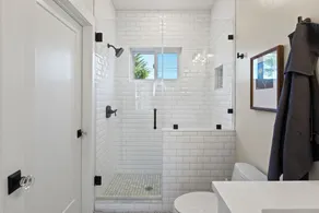 Modern 1BR in Historic Folsom, near top attractions - Image 3