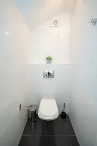 Funtastic Pool Villa Apartments - Image 4