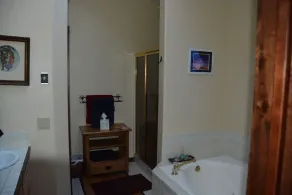 BEDSTE VIS i BEND og ligger tæt på byen - Image 3