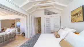 Charming Villa with a Fantastic Ocean View - Image 5