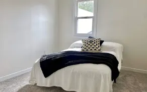 Cute 2bed room bring lots of energy place to get away !! - Image 5