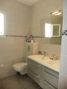 VILLA CONTEMPORAINE ENTIÈREMENT CLIMATISÉ AU PIED DU MONT VENTOUX - Image 3