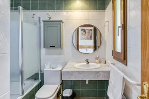 Fantastic Family Villa - Image 3