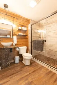 Starlight Haven Hot Springs - Image 4