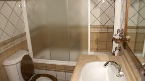 LÄNDLICHES HAUS BLICK AUF DEN FLUSS - Image 3