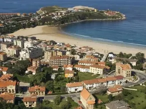 A pie de playa en Suances - Image 5