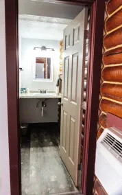 Big Medicine Cabins - Image 2