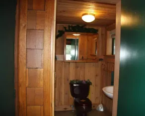 Lakeside Log Cabin! Blessings & Memories Abound! - Image 5