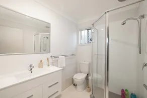 Smart Suites Self Check-in Apartments - N Freney - Image 2