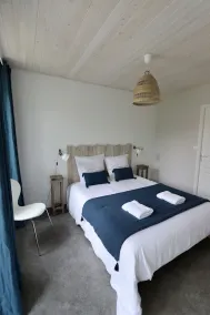 Quiet family cottage between sea and marsh! - Image 3