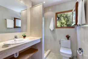 Villa Pinar by Villa Plus - Image 3