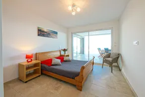 Moderne Villa für acht Personen mit spektakulärem Meerblick - Image 2