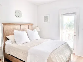 Private, updated 30a Beach Bungalow - Image 3
