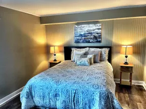 Southern Charm Bungalow - Image 5