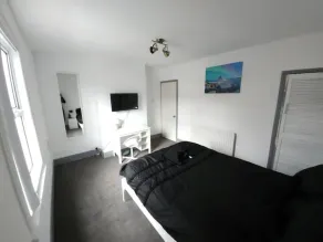 Kensington Stories - 4 Bed House - Image 3