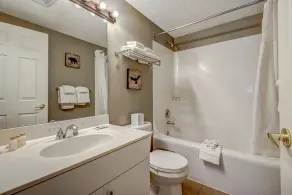 Condo spacieux pour escapade dans les Rocheuses - Image 5