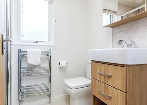 3 bedroom accommodation in Newton Saint Loe, Nr Bath - Image 3