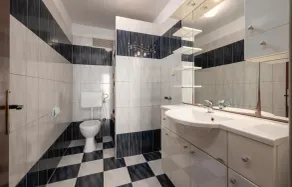 Impresionante apartamento en Liznjan. - Image 5