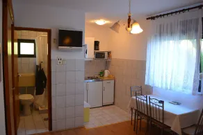 Apartments Ćosić (12261-A2) - Igrane - Image 4