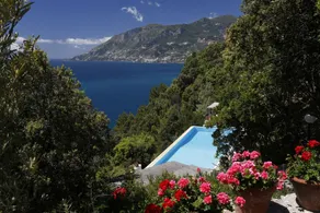 ViIEWS, Position & Erreichbarkeit. SEPTEMBER BEHEIZTER Marinepool, privat zum Meer. - Image 4