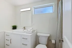Mid-Century Home w/ Guesthouse Near Downtown/Siesta Key/SMH - Image 3