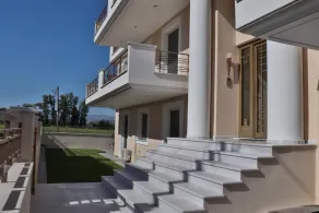 ARIA Luxury Apartments - Image 4