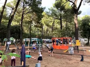 Camping La Simioune *** - Casa mobile climatizzata 4 camere 6 persone - Image 3