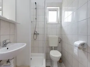 Apartamento con barbacoa | Vistas al agua - Image 3