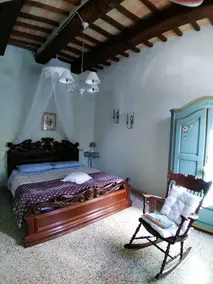 Historic residence with garden near Assisi - Image 2
