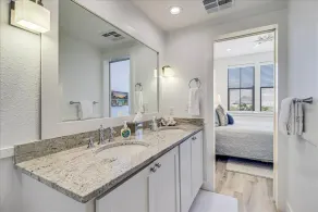 Situé au centre, condo de deux chambres - Image 4