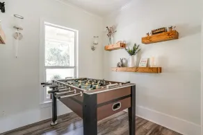 \"Luxurious Moya's ranchette \" mini horses,heated pool,games - Image 2