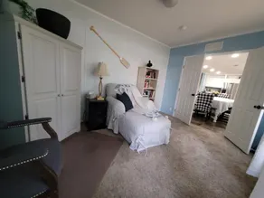 Relaxing newly-renovated 3/2 lakeside retreat with private dock - Image 4