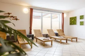 Large vacation home near ski resort - Image 2