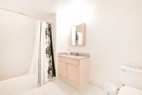 Luxury Apt Near Charles River - Image 3