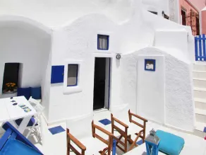 Blu Bianco Cave House - Image 4