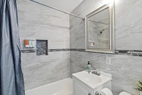 ★ cute 🏠! heated salt water pool! 6 miles to Madeira Beach ★ - Image 4