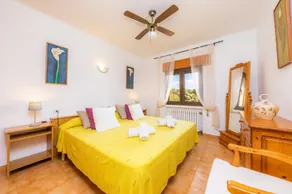 Beautiful Villa with Pool, Wi-Fi, Terraces, Garden and Gorgeous View; Parking Available - Image 3