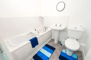 Immaculate 4-Bed House In Kings Norton - Image 5