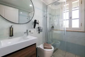 Ipapanti Square by Kalamata Mediterranean Suites - Image 4