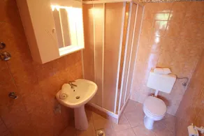 Holiday apartment with terrace - Image 2