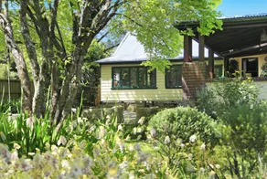 Guesthouse southern highlands sleeps 40 with functions up to 60 in large grounds - Image 4