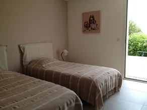 Unten unabhängiger 60m2 Villa, 2 Schlafzimmer, große Terrasse und Golfball - Image 4
