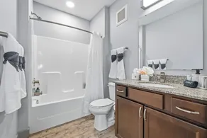 Vue by Stylish Stays - Image 5
